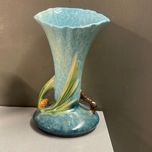 Roseville 1940 wine craft pine one pottery vase